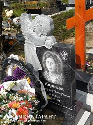 Фото памятника на могилу Ангелок резной