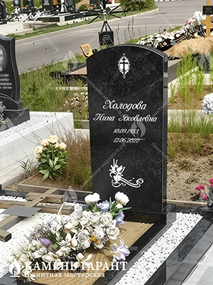 Фото памятника на могилу Округлый прямой