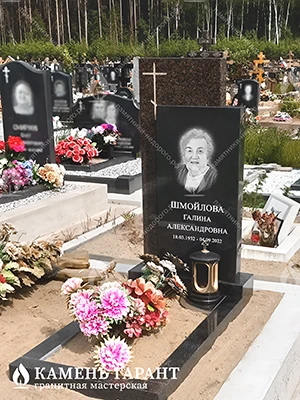 Фото памятника на могилу Терра